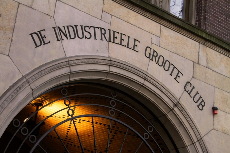 upper side of the gate to the Koninklijke Industrieele Groote Club