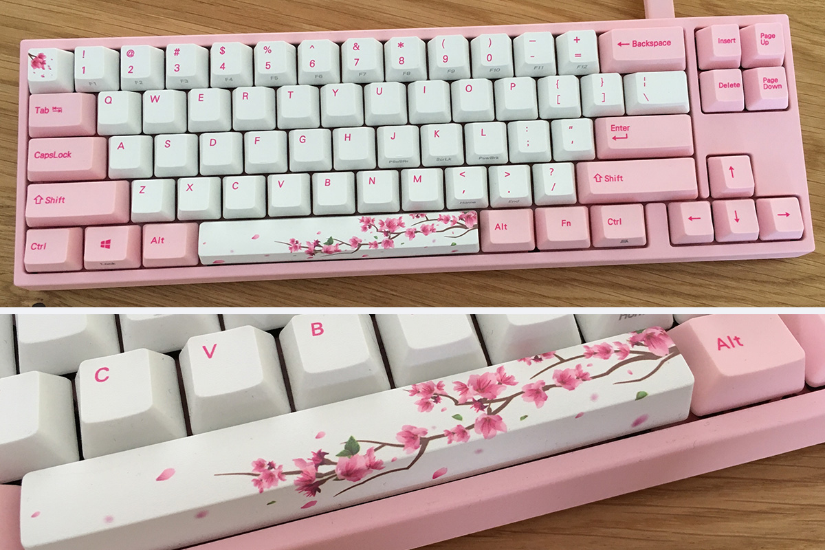 Dit zuurstokroze toetsenbord is mijn Ducky Miya Pro Sakura.